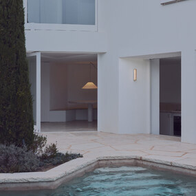 Estadio Singular Wall Sconce by Santa & Cole