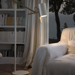 Scantling Floor Lamp