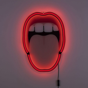 Blow Tongue LED Lamp