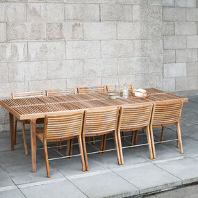 Rib Outdoor Dining Table