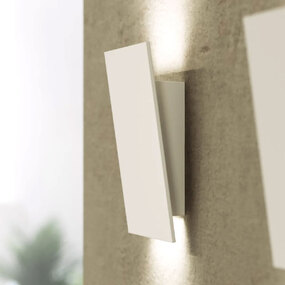 Angled Plane Narrow Up/Downlight Wall Sconce