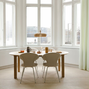 Comfort Circle Extension Dining Table by Umage