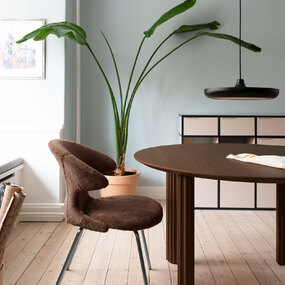 Comfort Circle Dining Table