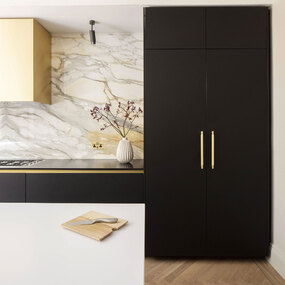 Cross Pull Bar by Buster + Punch
