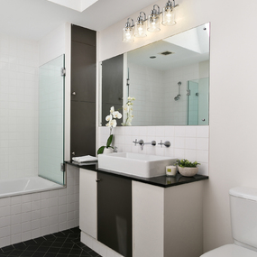 Kinsley Bathroom Vanity Light by Z-Lite