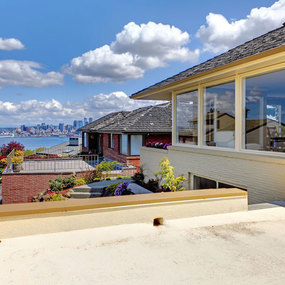 Roundhouse Outdoor Post Light with Round Post/Stepped Base by Z-Lite