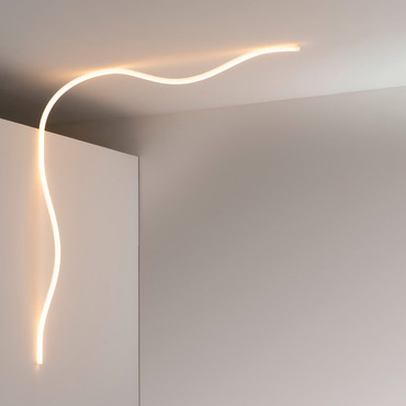 La Linea Wall/Ceiling Light | Artemide at Lightology La Linea Wall/Ceiling Light