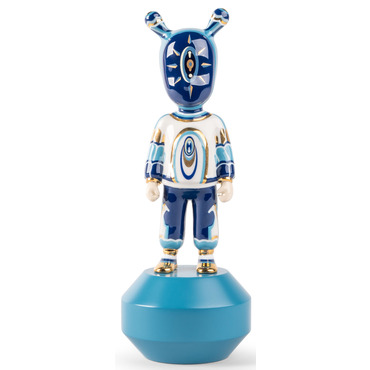 The Little Guest by Kzeng Jiang | Lladro at Lightology The Little Guest by Kzeng Jiang