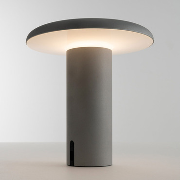 Takku Table Lamp | Artemide at Lightology Takku Table Lamp