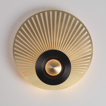 Earth Radian Wall / Ceiling Light | CVL Luminaires at Lightology Earth Radian Wall / Ceiling Light
