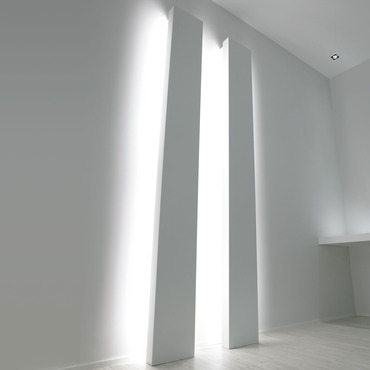 Banner Wall Mount Floor Lamp