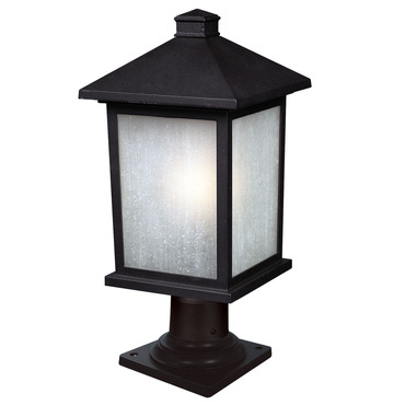 Holbrook Outdoor Pier Light with Traditional Base