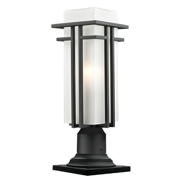 Abbey Outdoor Pier Light