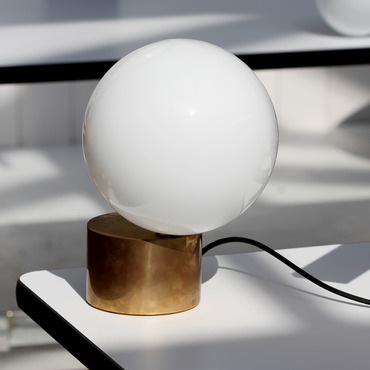 Tip of the Tongue Table Lamp | Michael Anastassiades at Lightology Tip of the Tongue Table Lamp