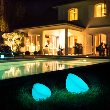 Spot Portable Bluetooth Indoor / Outdoor LED Lamp | Smart & Green at Lightology Spot Portable Bluetooth Indoor / Outdoor LED Lamp