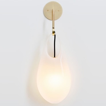 Hold 18 Wall Sconce | SkLO at Lightology Hold 18 Wall Sconce