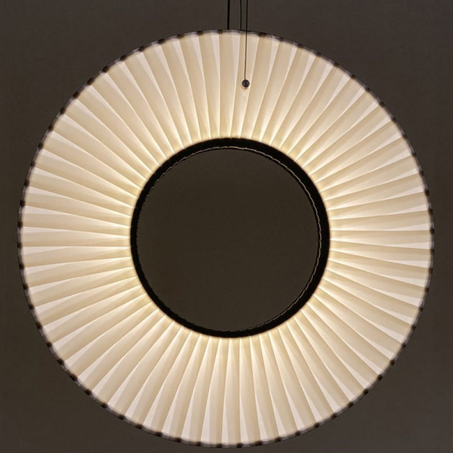 Iris Vertical Pendant by Dix Heures Dix