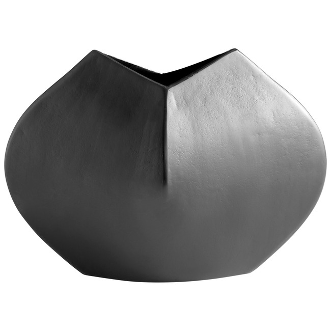 Adelaide Vase by Cyan Designs