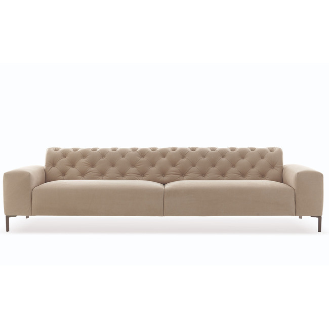 Boston Capitonne Sofa by Pianca