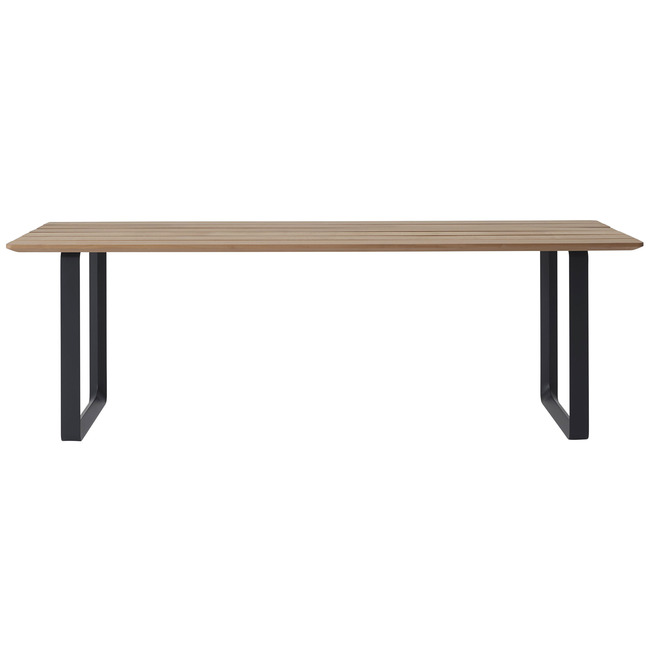 70/70 Outdoor Table by Muuto