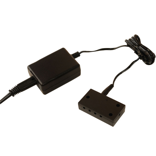 Multi-Port 8-Port Hub by PureEdge Lighting