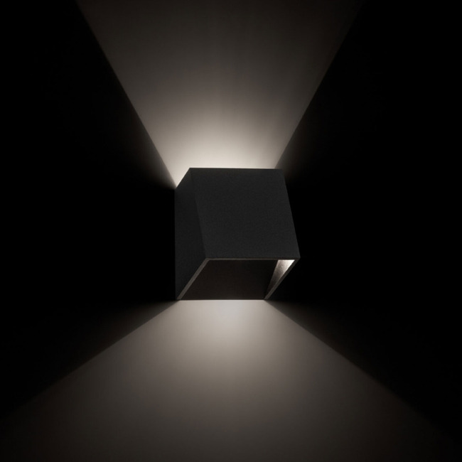 25 Degree Big Wall Light by tossB