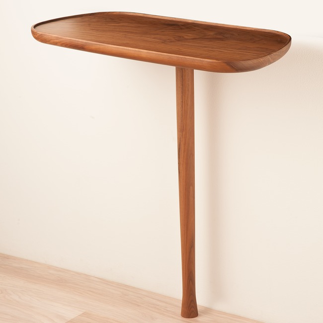 Console Table by Nomon