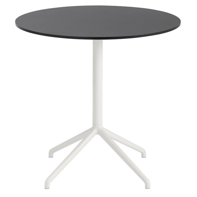 Still Cafe Round Table by Muuto