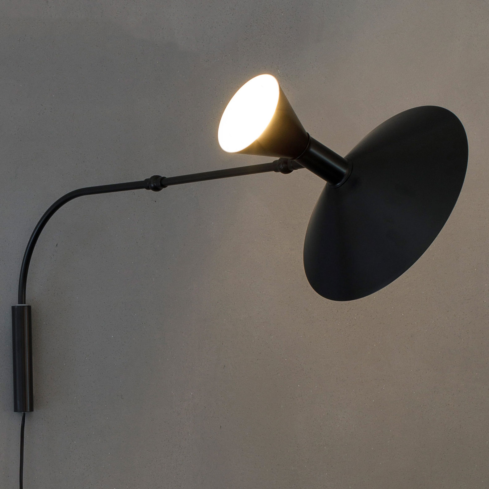 Frosset Bliver værre Compose Lampe de Marseille Mini Plug-In Wall Light by Nemo | LMM ENN 31 | NIL1170388