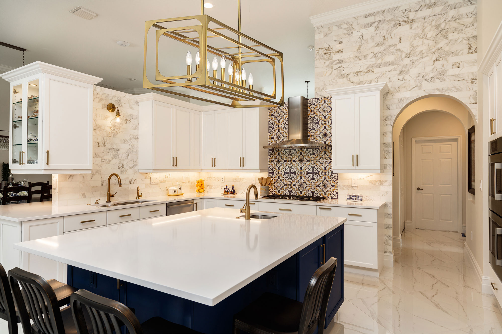 Easton Linear Pendant by Z-Lite | 3038-9L-RB | ZLT1206541