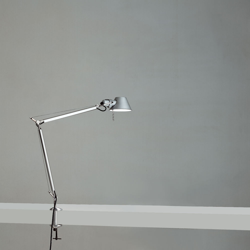 tolomeo desk lamp