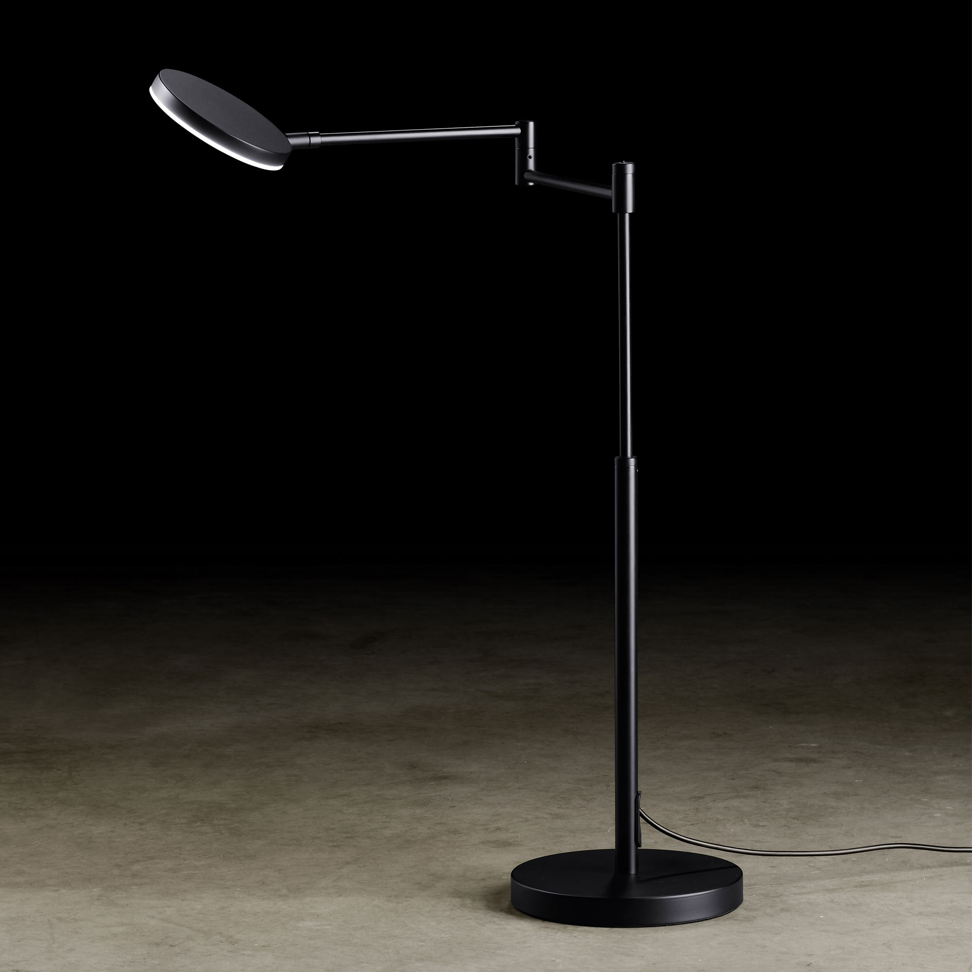 Plano Desk Lamp By Holtkoetter 9657led Pt