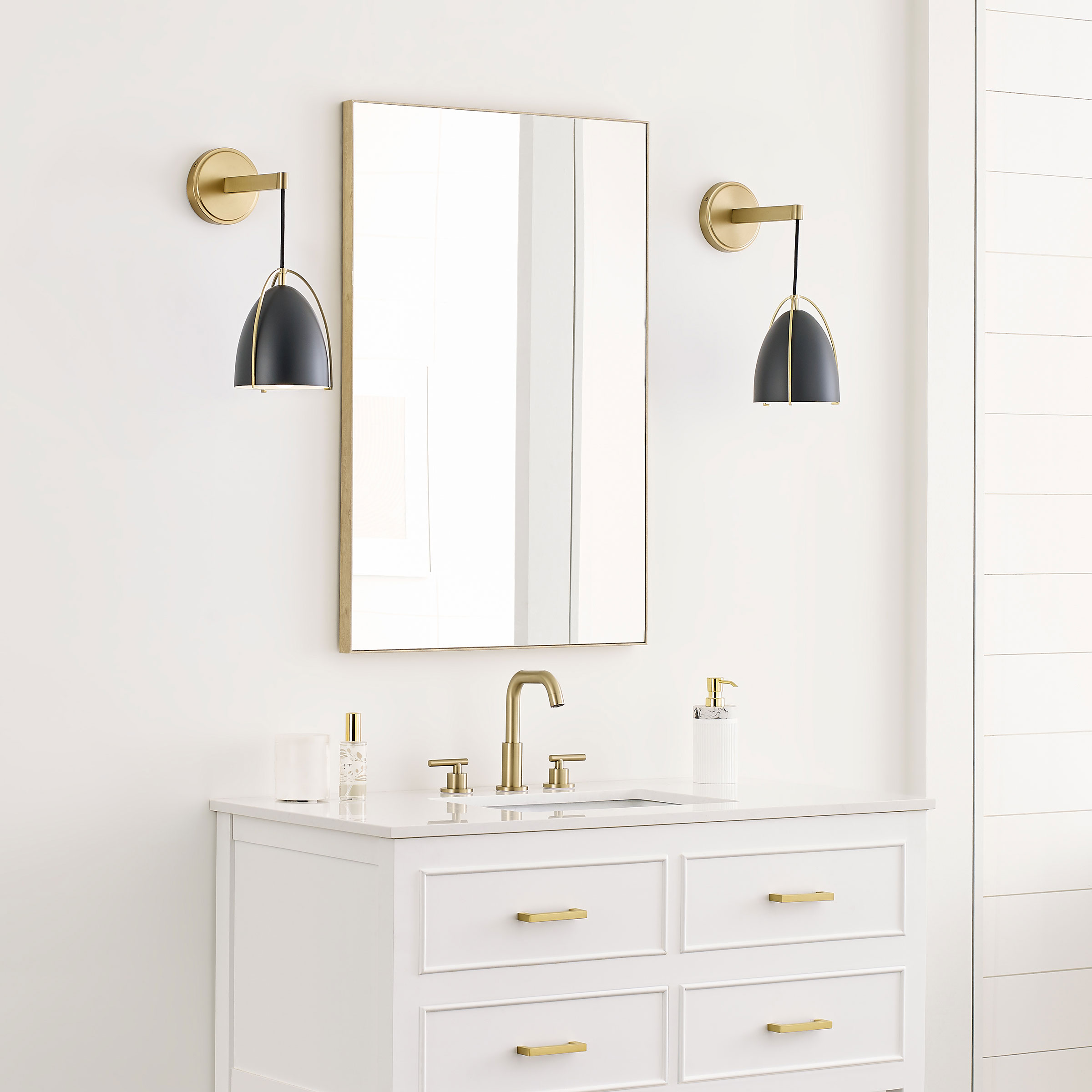 Norman Wall Sconce by Visual Comfort Studio | 4151701-848 | VCS1067201