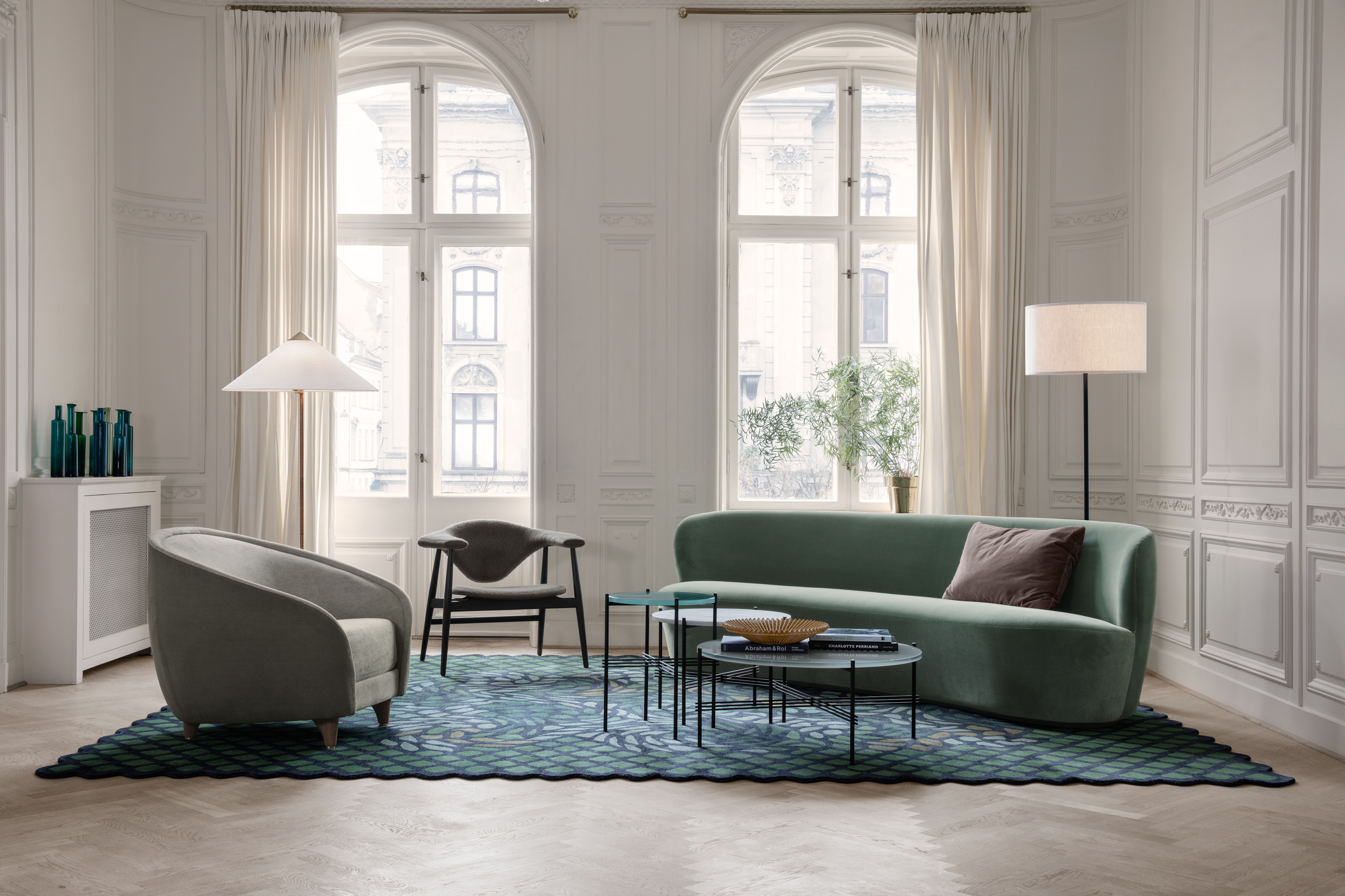 gubi b4 table lamp