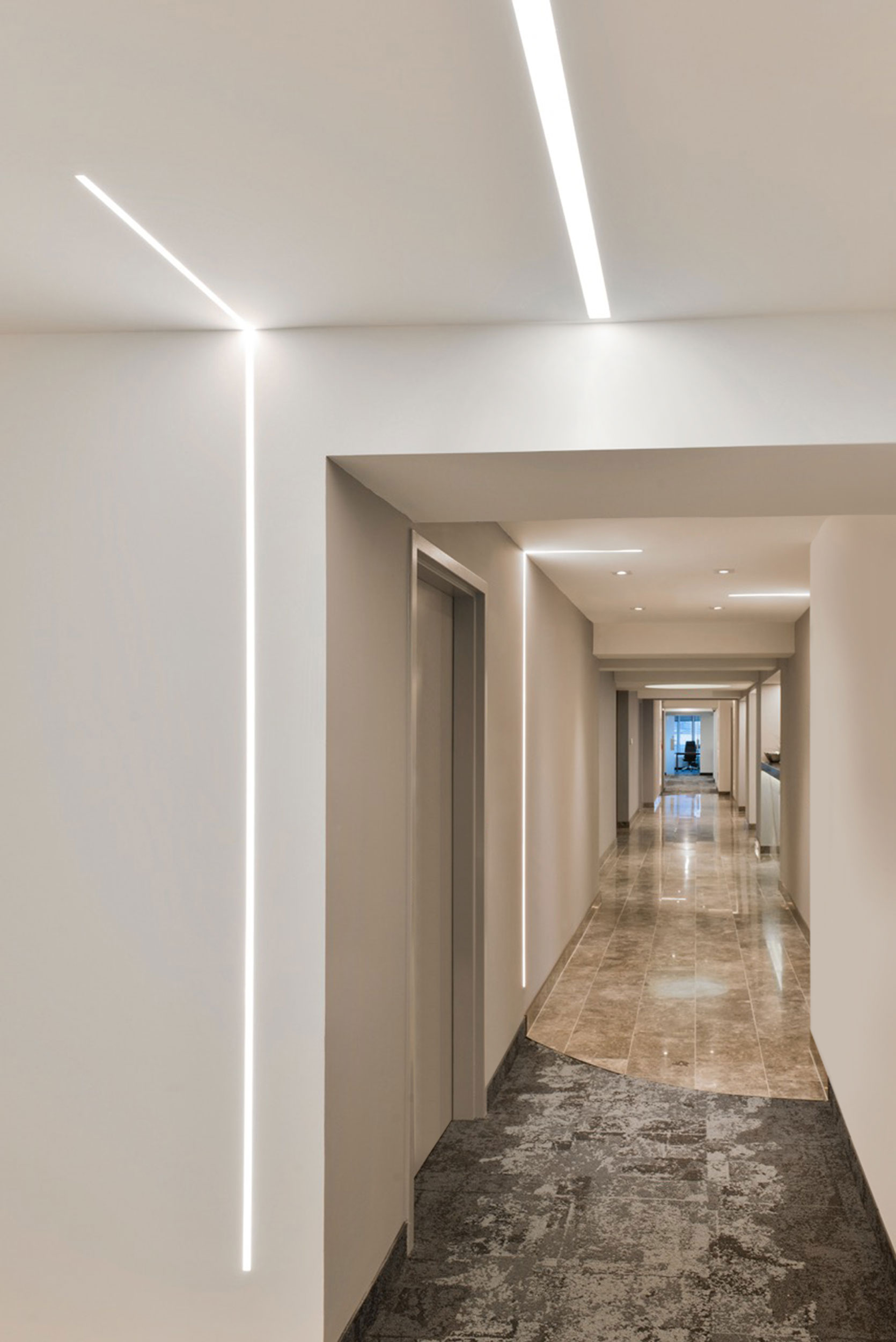 Installation Gallery | Commercial Lighting | Bathroom Lighting